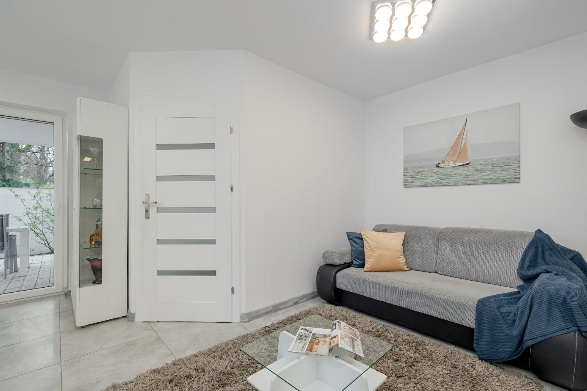 Family Apartments Herberta With Terrace And Parking By Rent Like Home Свиноуйсьце Экстерьер фото