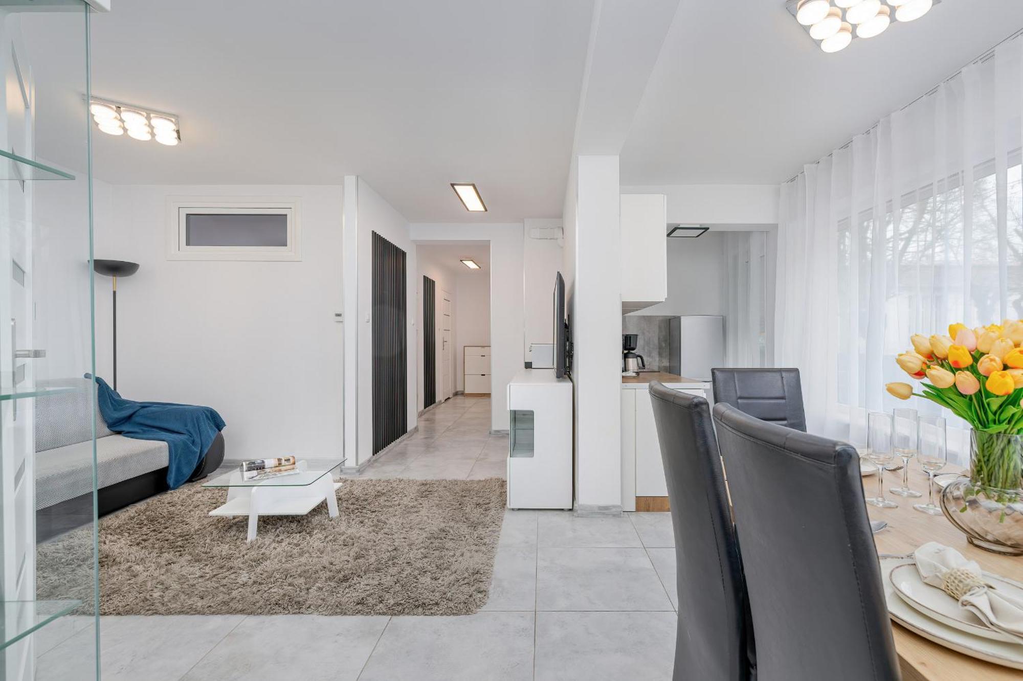 Family Apartments Herberta With Terrace And Parking By Rent Like Home Свиноуйсьце Экстерьер фото