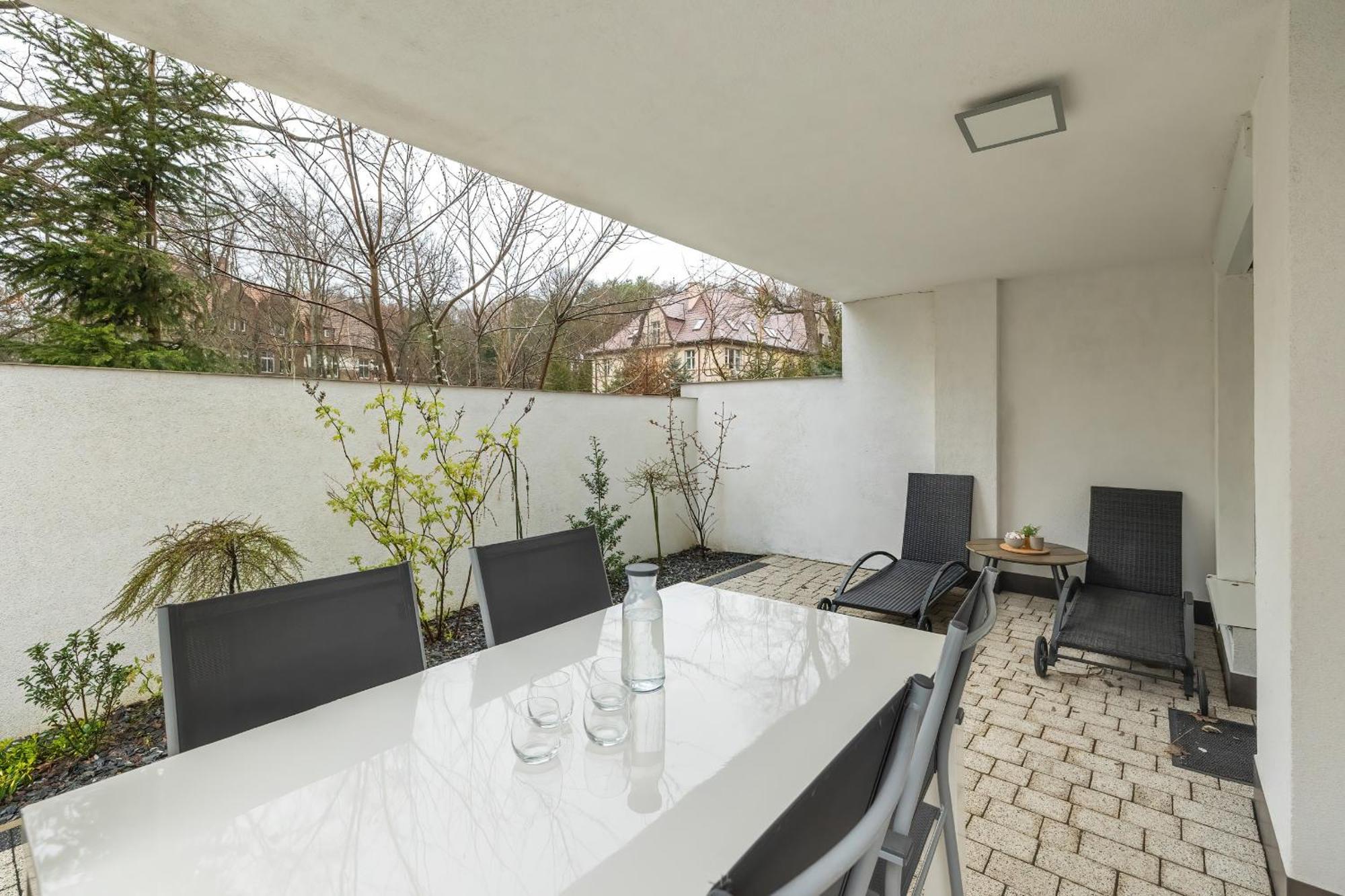 Family Apartments Herberta With Terrace And Parking By Rent Like Home Свиноуйсьце Экстерьер фото