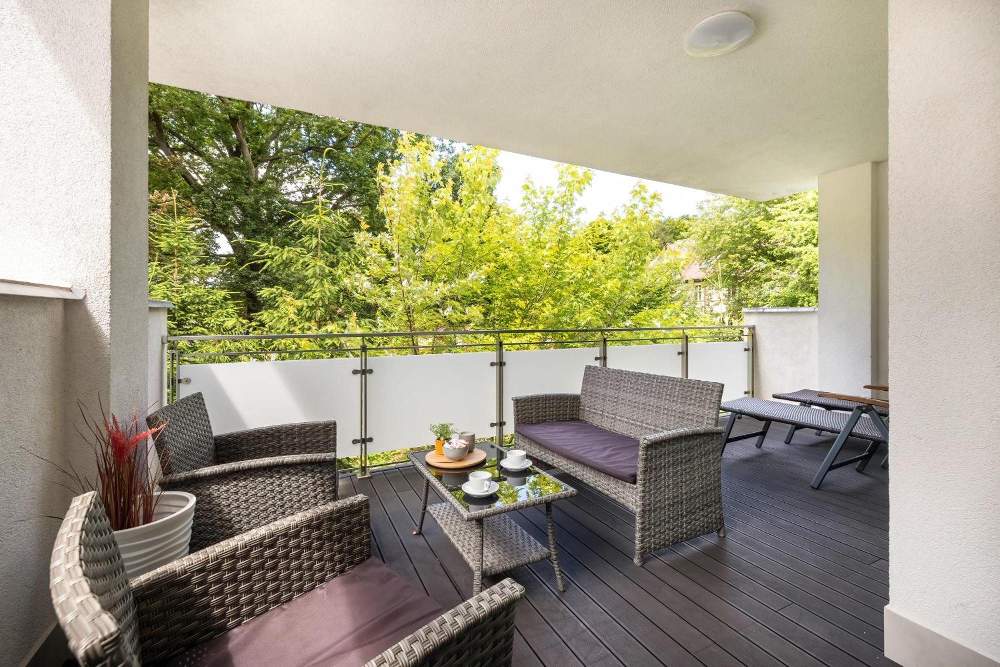 Family Apartments Herberta With Terrace And Parking By Rent Like Home Свиноуйсьце Экстерьер фото